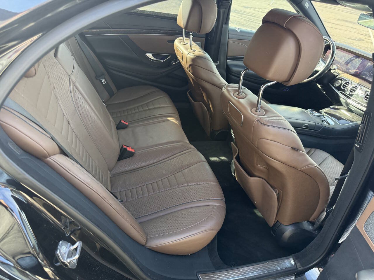 Used 2018 Mercedes-Benz S 560 Sedan image 16
