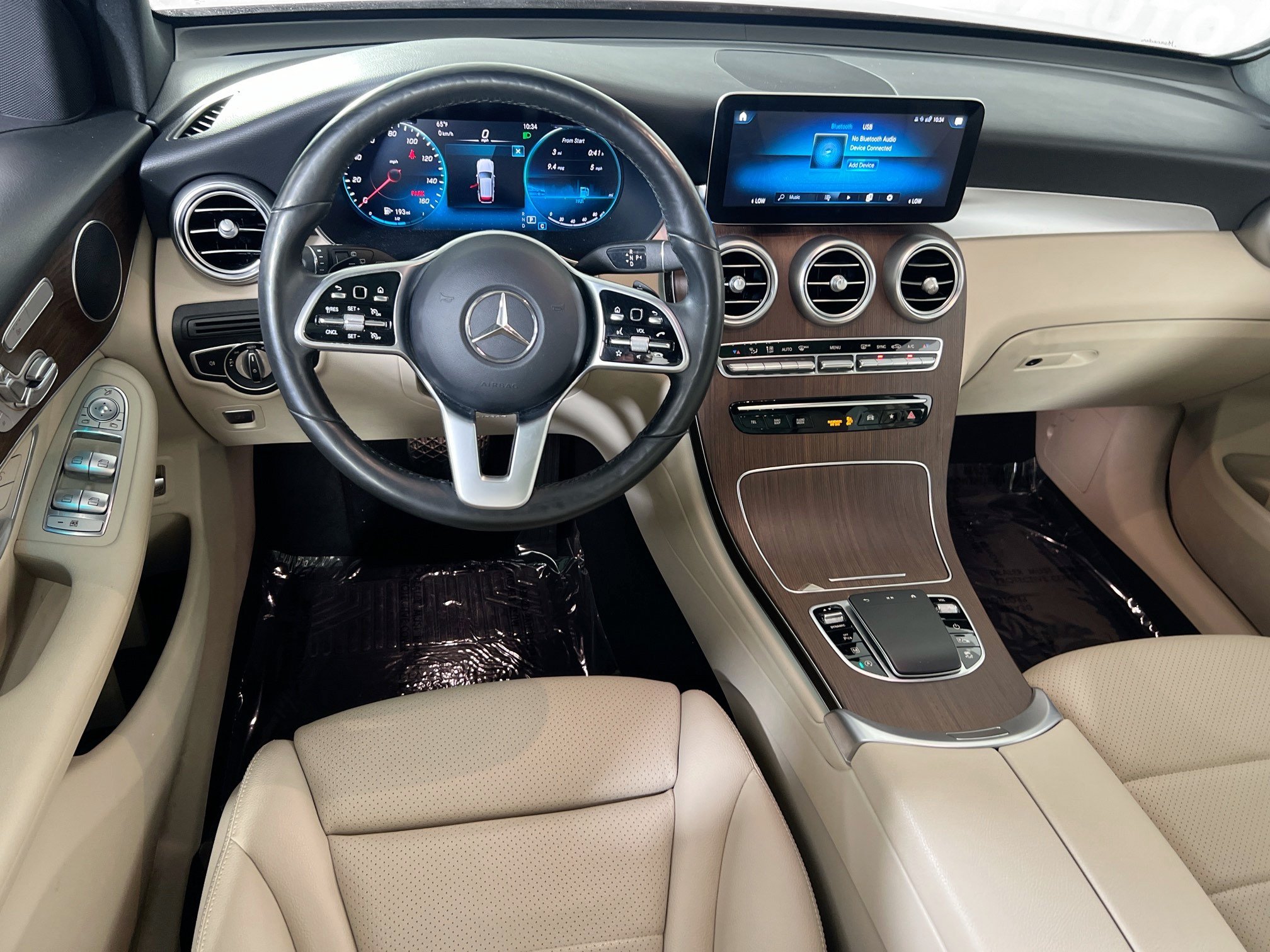 Used 2021 Mercedes-Benz GLC 300 4MATIC w/ Premium Package image 22