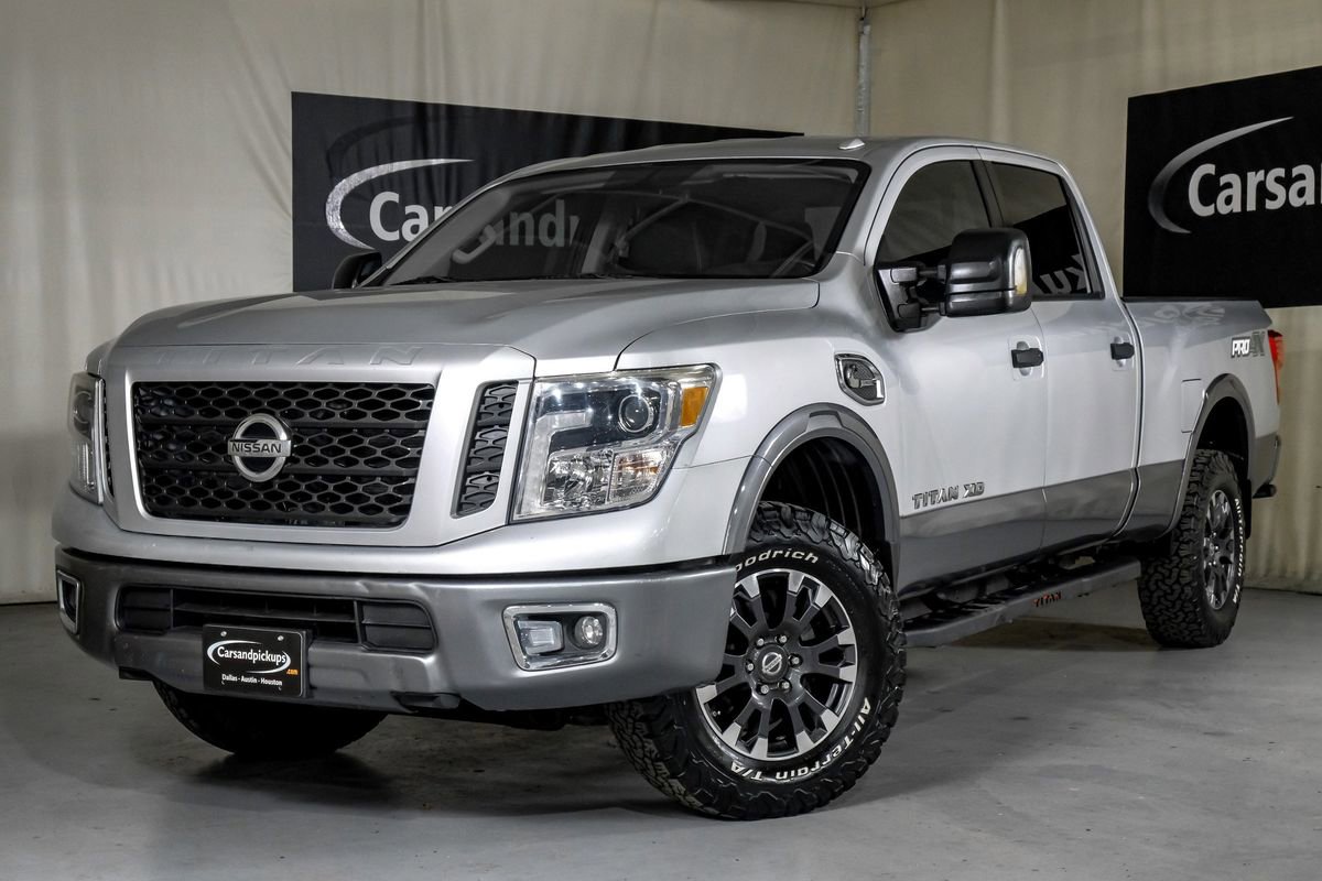 Used 2019 Nissan Titan PRO-4X image 4