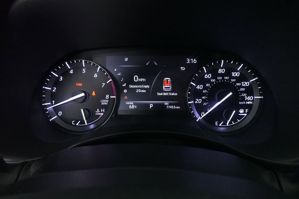 Used 2020 Toyota Highlander XLE AWD/4WD image 16