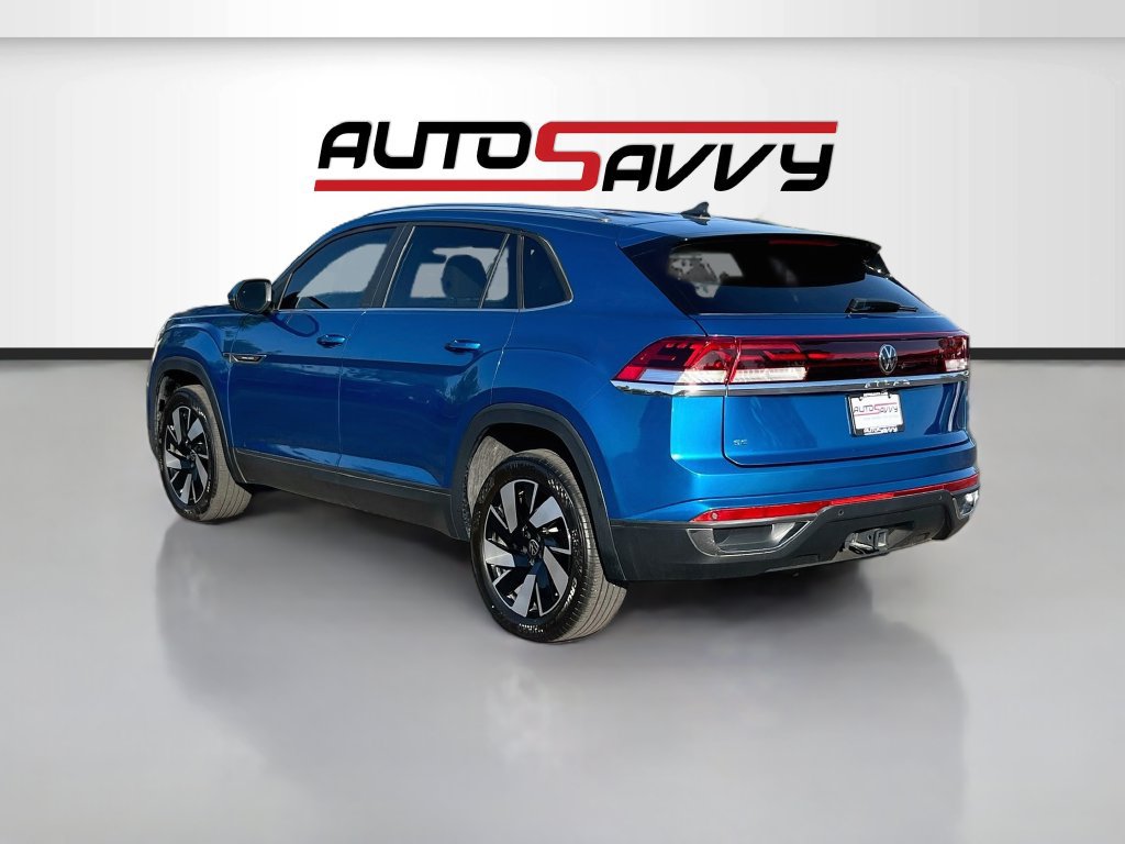 Used 2024 Volkswagen Atlas Cross Sport SE FWD image 5