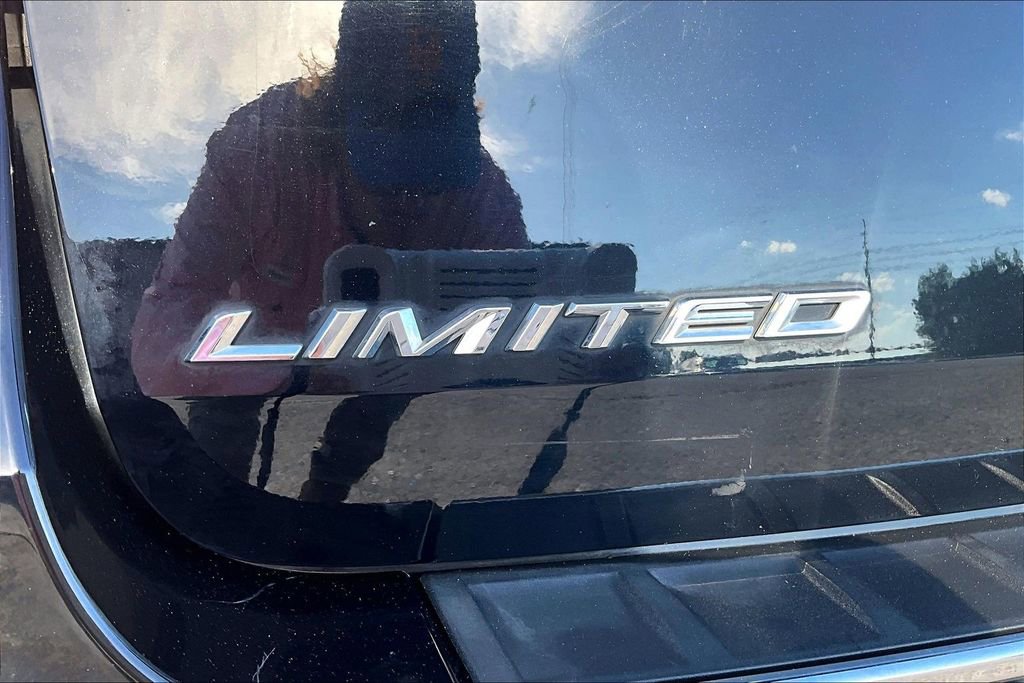 Used 2021 Ford Explorer Limited w/ Equipment Group 301A RWD image 24