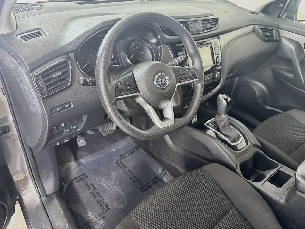 Used 2020 Nissan Rogue Sport S FWD image 21