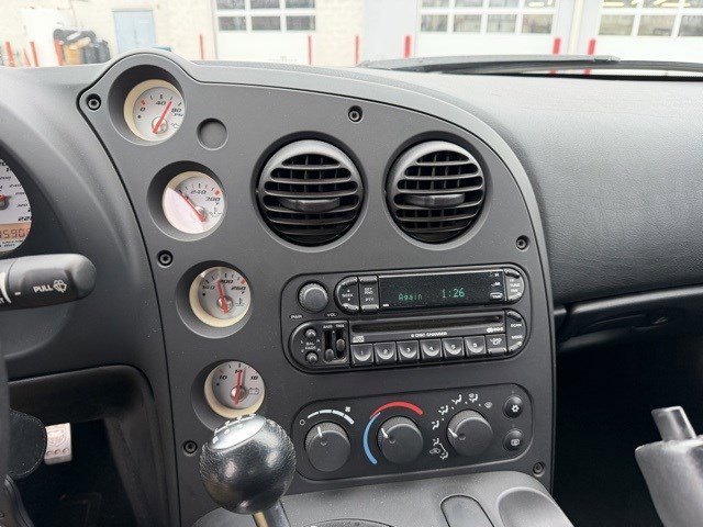 Used 2003 Dodge Viper SRT-10 image 16