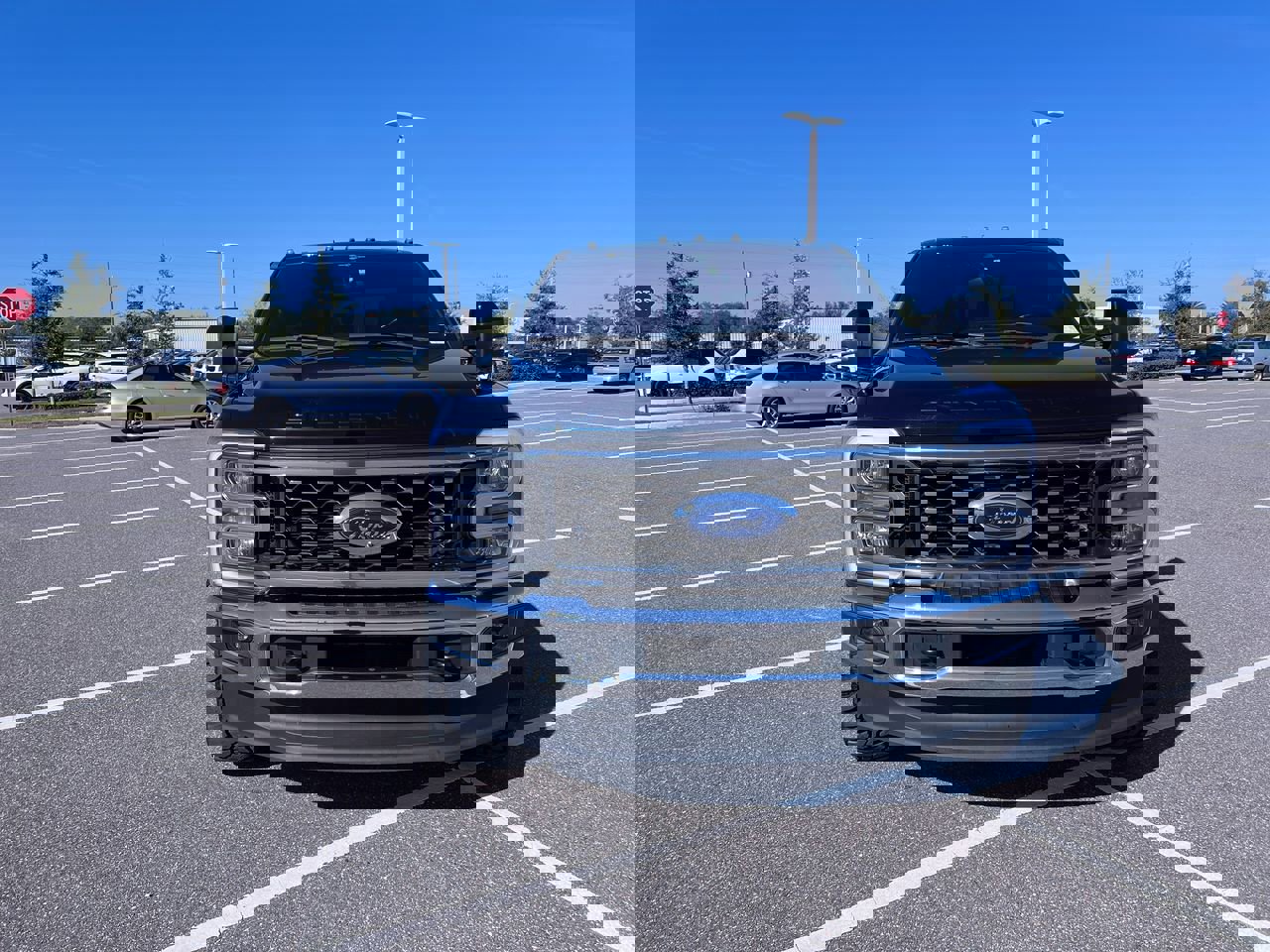 Used 2023 Ford F350 Lariat image 8