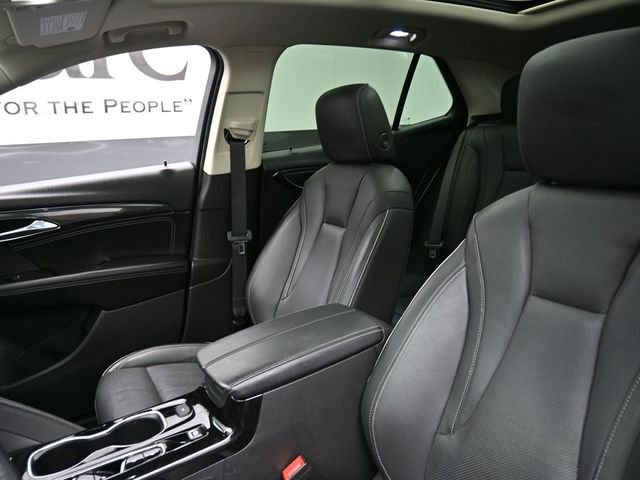 Used 2021 Buick Envision Essence w/ Technology Package I AWD/4WD image 16