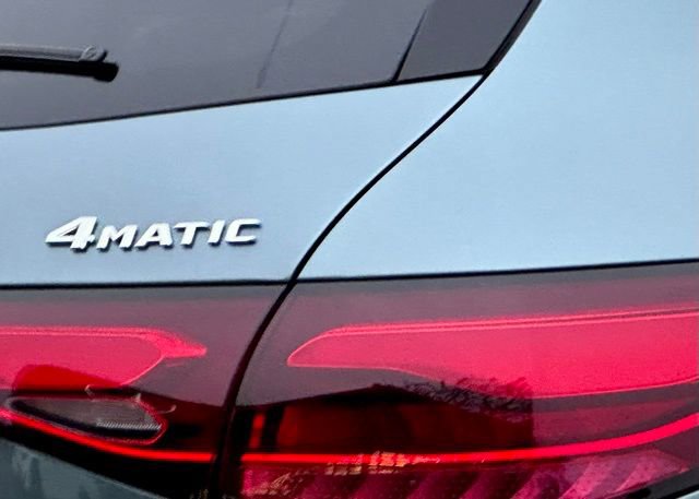 New 2026 Mercedes-Benz GLC 300 4MATIC image 12