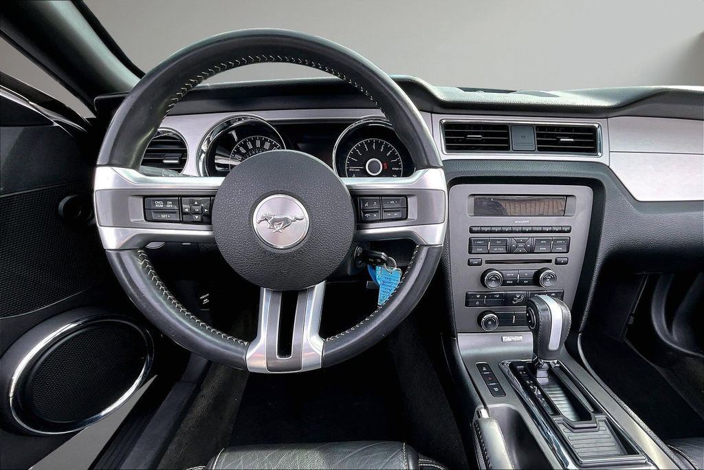 Used 2014 Ford Mustang Premium image 9
