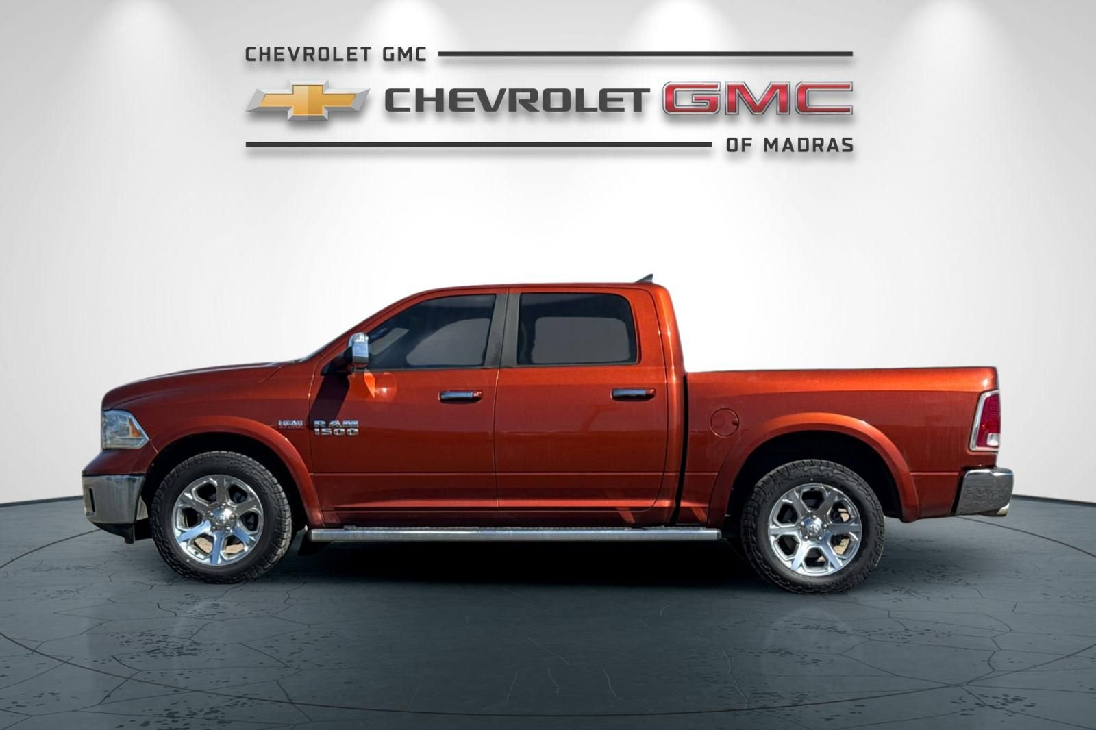 Used 2013 RAM 1500 Laramie w/ Convenience Group AWD/4WD image 6