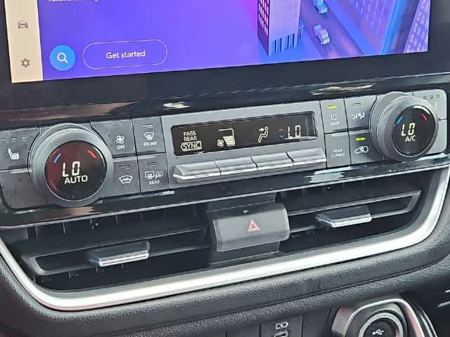 Used 2025 Toyota Grand Highlander AWD image 25
