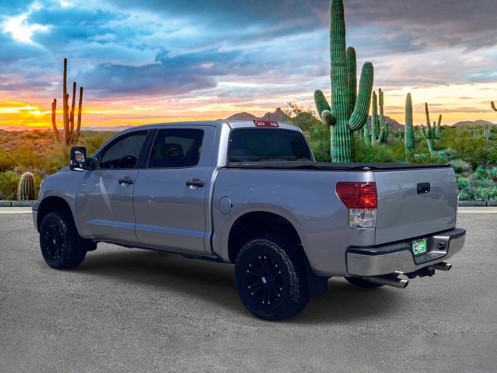 Used 2010 Toyota Tundra 4x4 CrewMax image 5