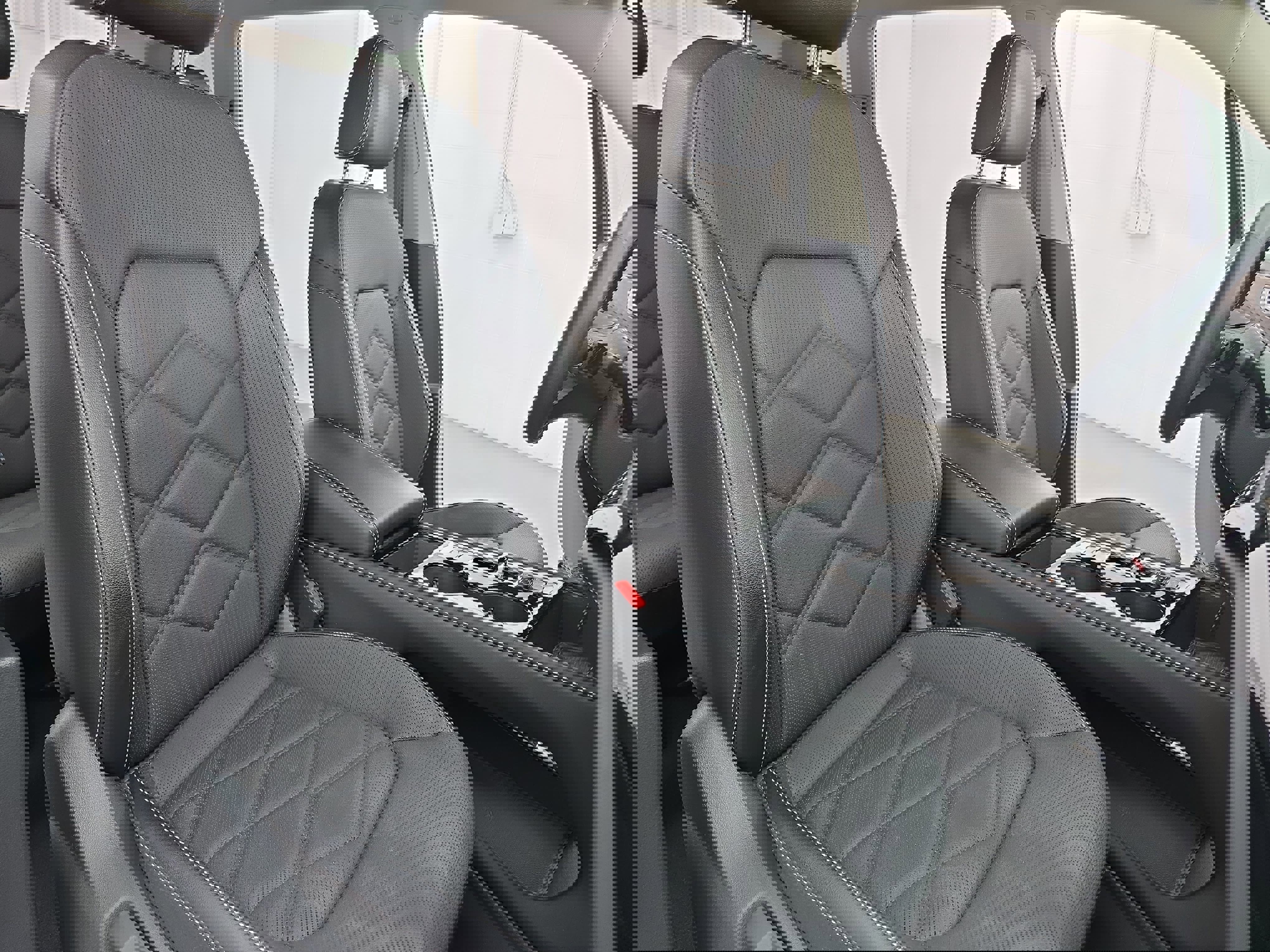 Certified 2024 Volkswagen Atlas SE image 10