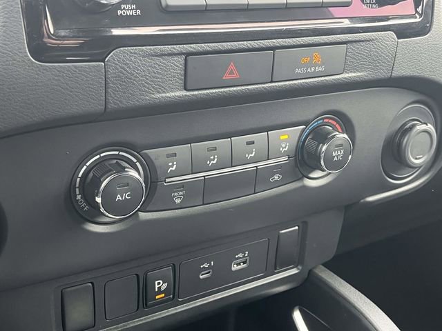 Used 2022 Nissan Frontier SV w/ Technology Package image 29