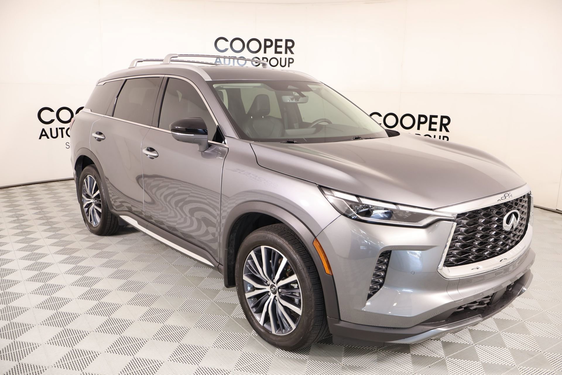 Used 2023 INFINITI QX60 Sensory w/ Cargo Package
