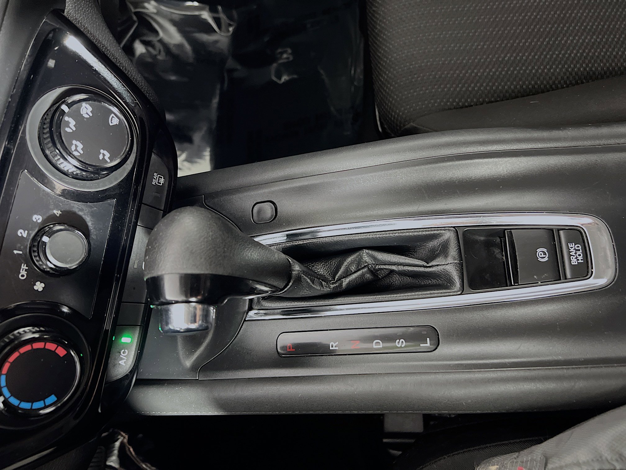 Used 2016 Honda HR-V LX image 24