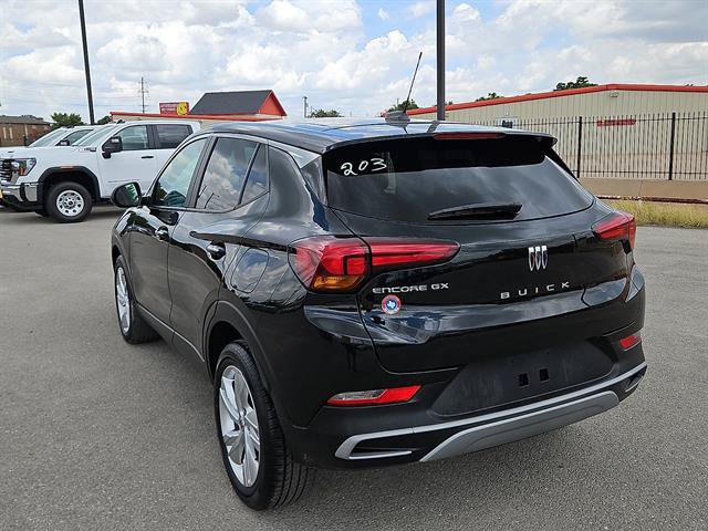 Certified 2025 Buick Encore GX Preferred w/ Comfort Package FWD image 3