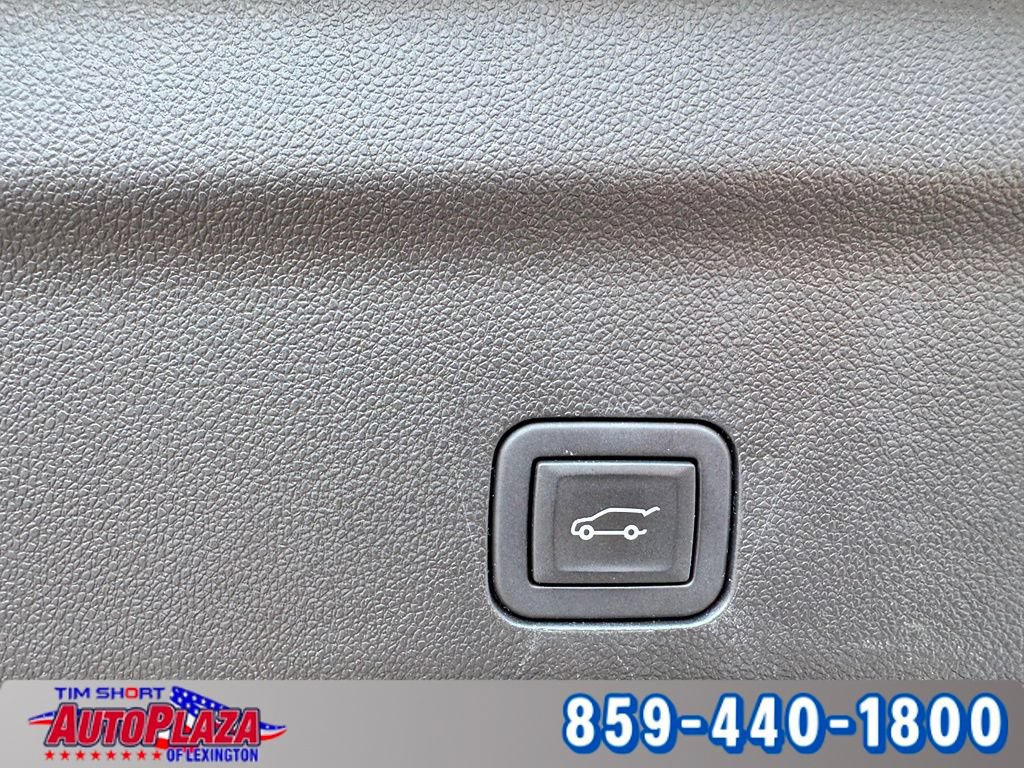 Used 2023 Chevrolet Suburban Z71 w/ Z71 Off-Road Package AWD/4WD image 43