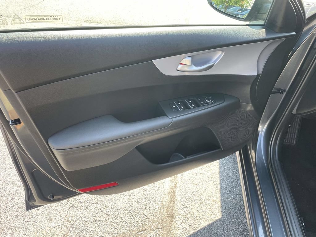 Used 2024 Kia Forte LXS FWD image 15