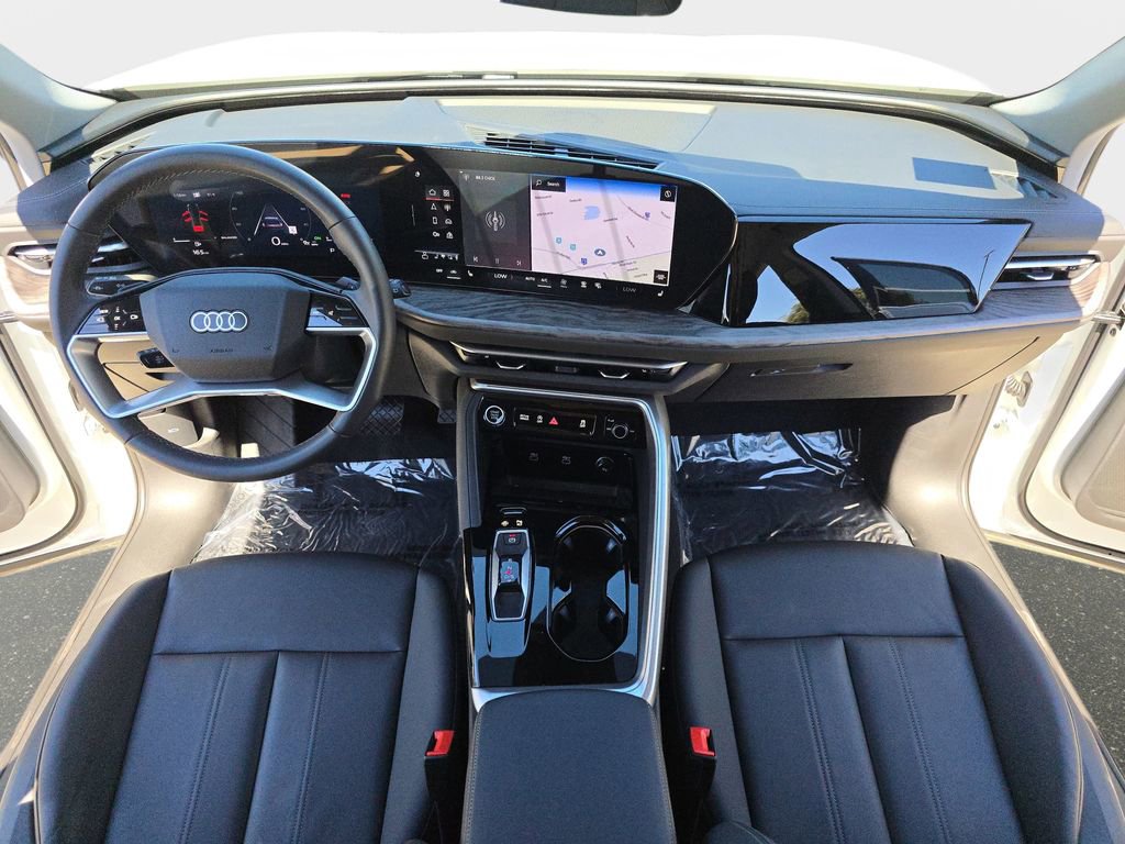 Certified 2025 Audi Q5 Premium w/ Convenience Package image 9