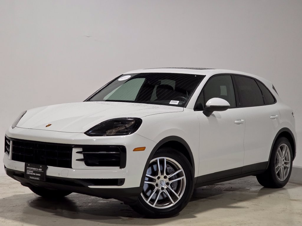Used 2024 Porsche Cayenne w/ Premium Package AWD/4WD image 1
