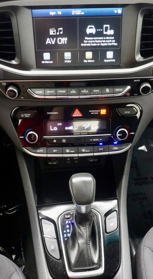 Used 2019 Hyundai Ioniq Plug-In Hybrid image 23