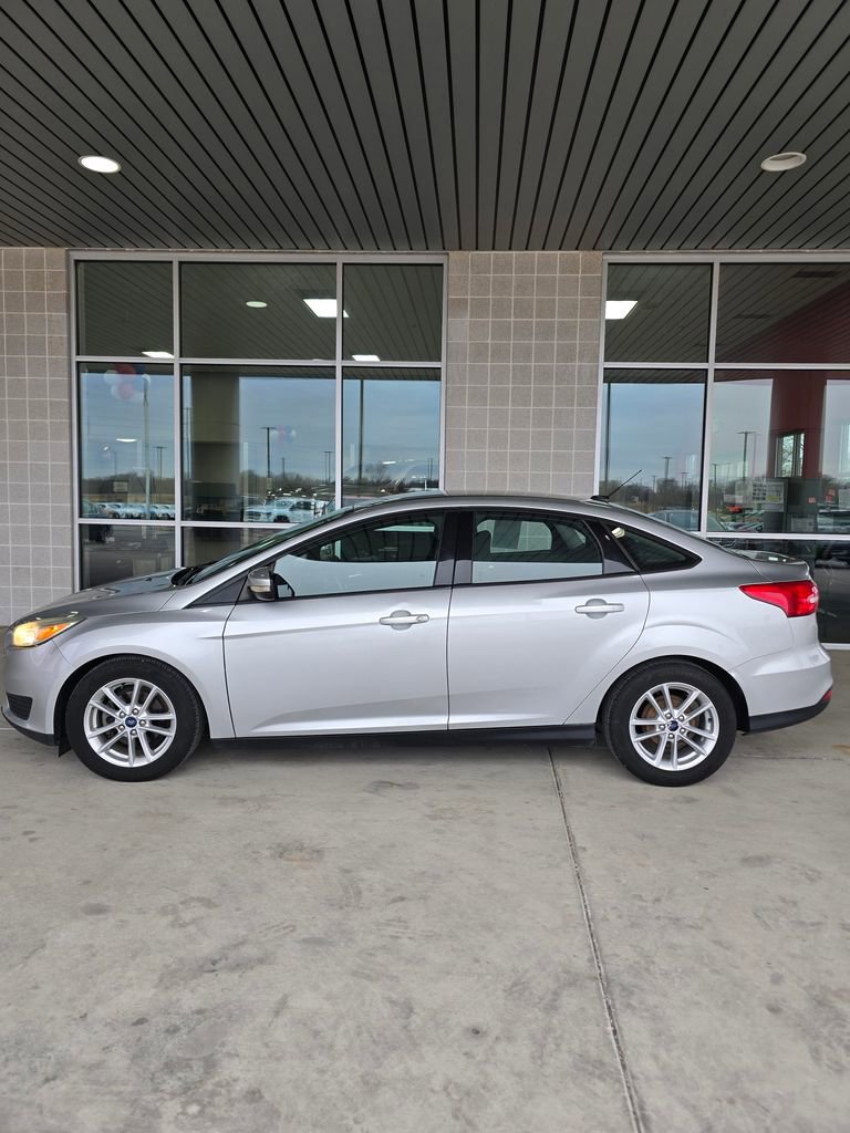 Used 2016 Ford Focus SE image 6