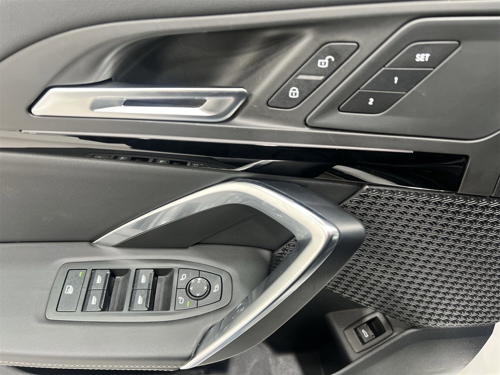 Used 2025 BMW X1 xDrive28i image 13