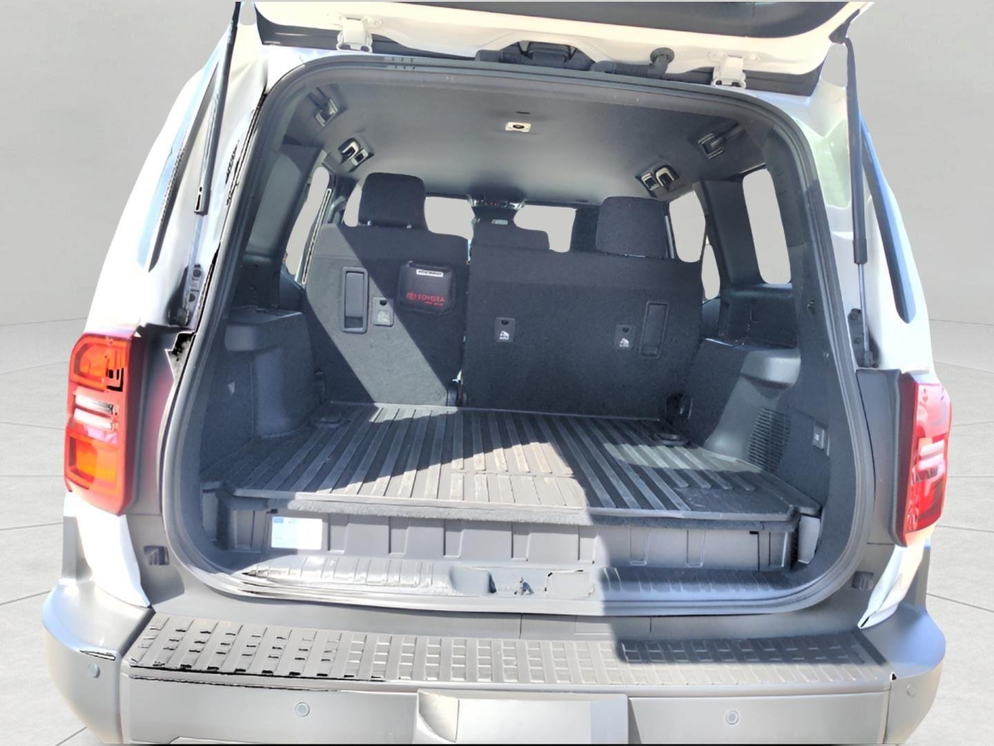 Used 2025 Toyota Land Cruiser 1958 AWD/4WD image 32