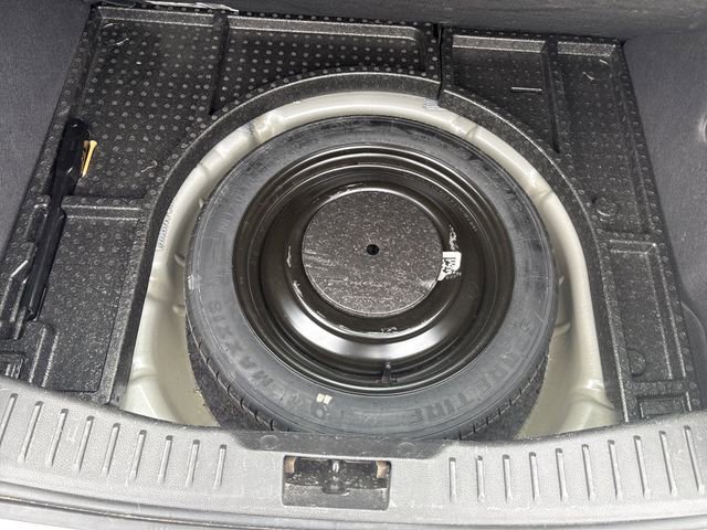 Used 2017 Ford Focus SE w/ SE Winter Package image 44