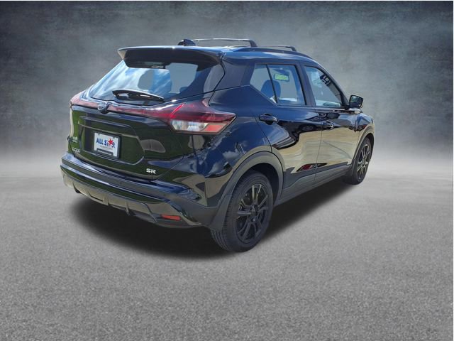Used 2022 Nissan Kicks SR w/ Premium Package FWD image 9