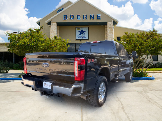 Used 2023 Ford F350 Lariat w/ Lariat Ultimate Package AWD/4WD image 5