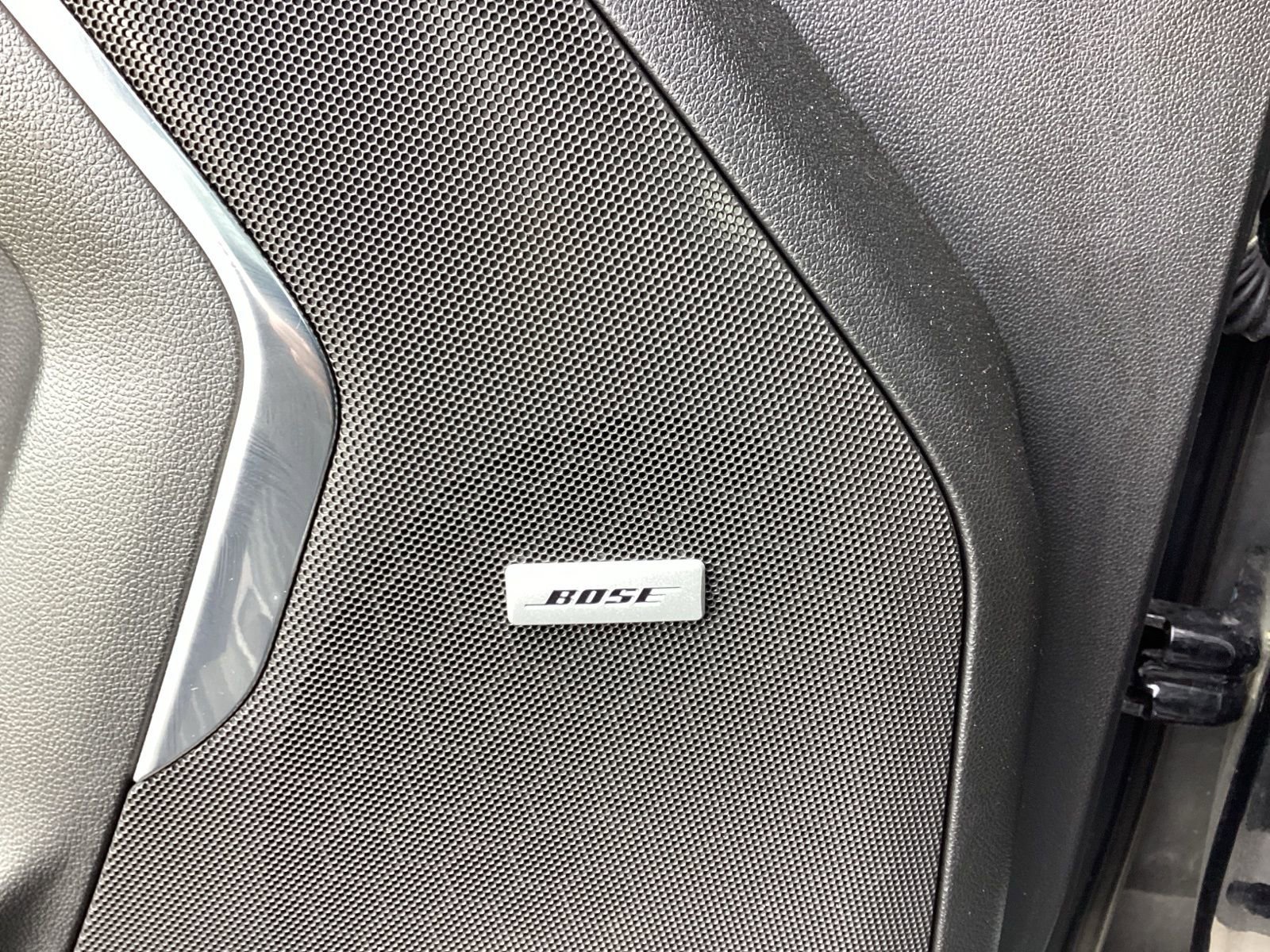 Used 2024 Chevrolet Tahoe Premier image 35