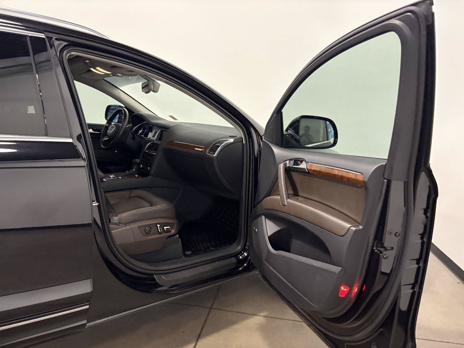 Used 2015 Audi Q7 TDI Premium Plus AWD/4WD image 39
