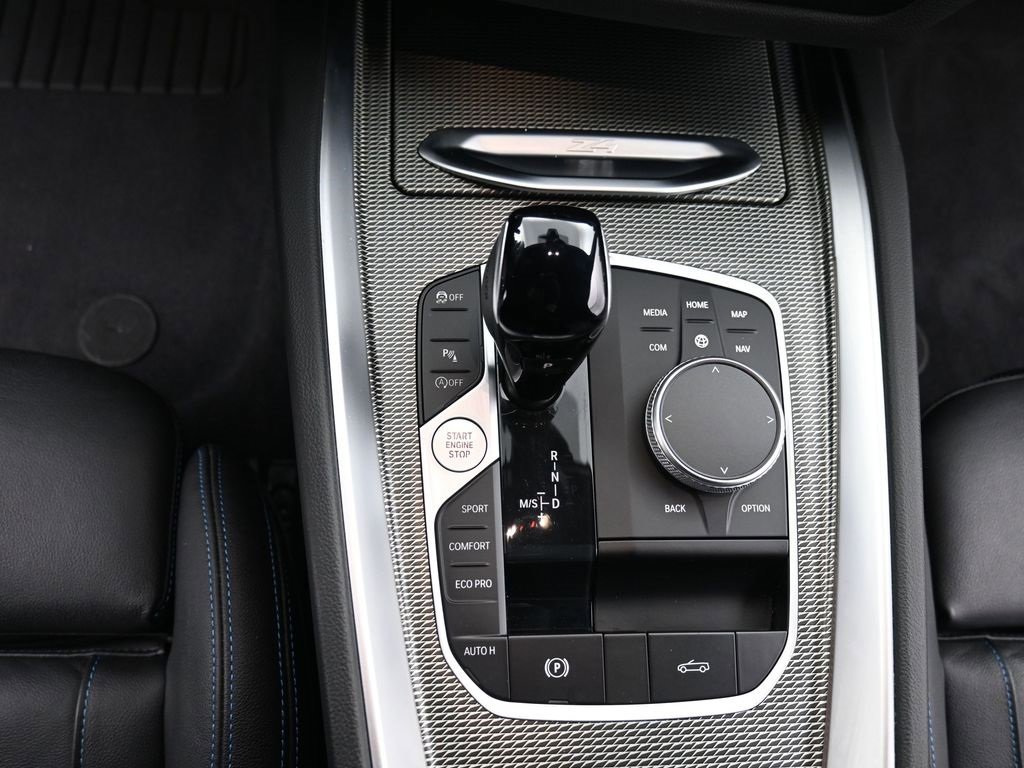 Used 2023 BMW Z4 M40i w/ Premium Package image 14