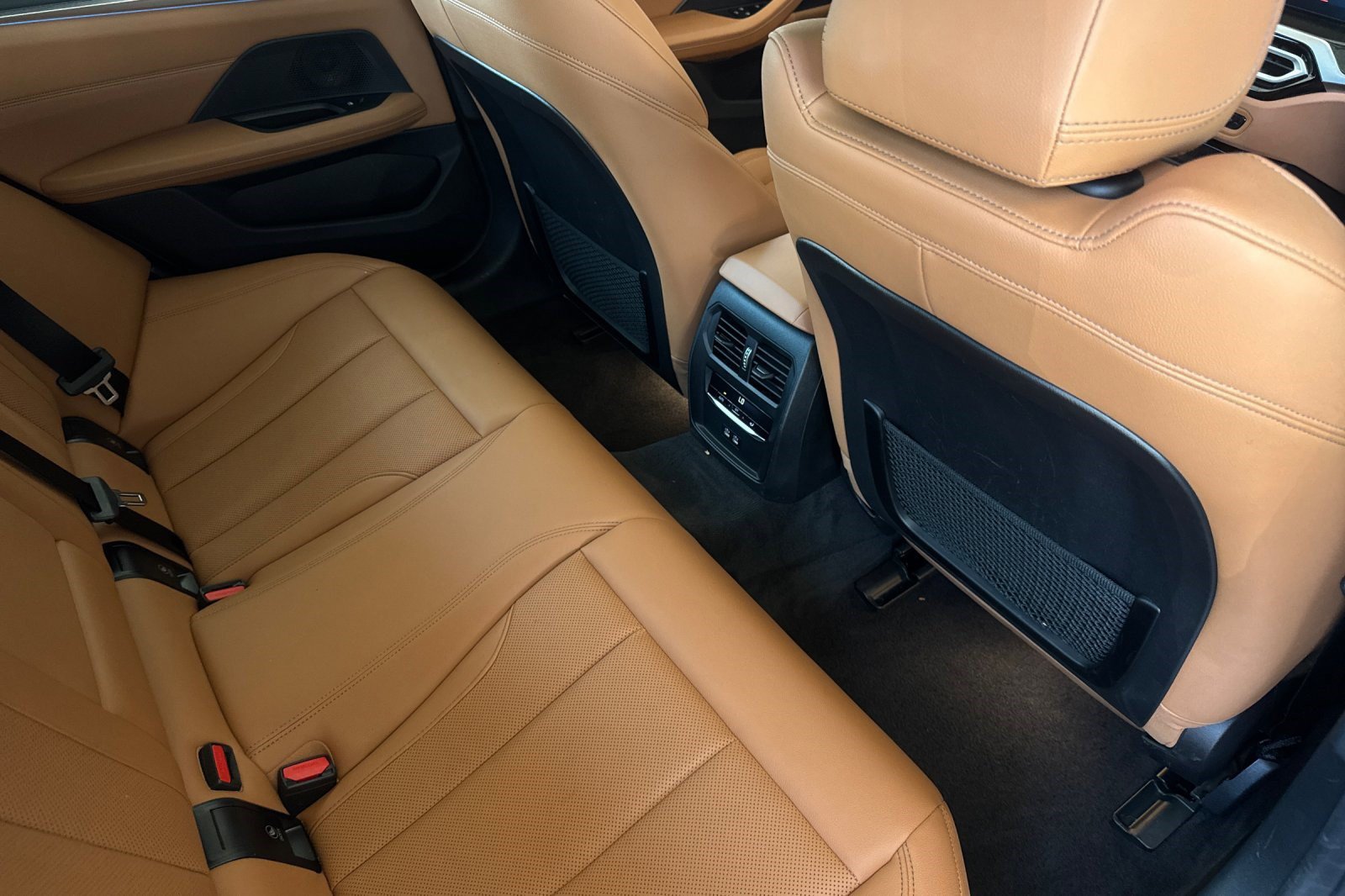 Certified 2023 BMW i4 eDrive35 w/ Premium Package RWD image 29