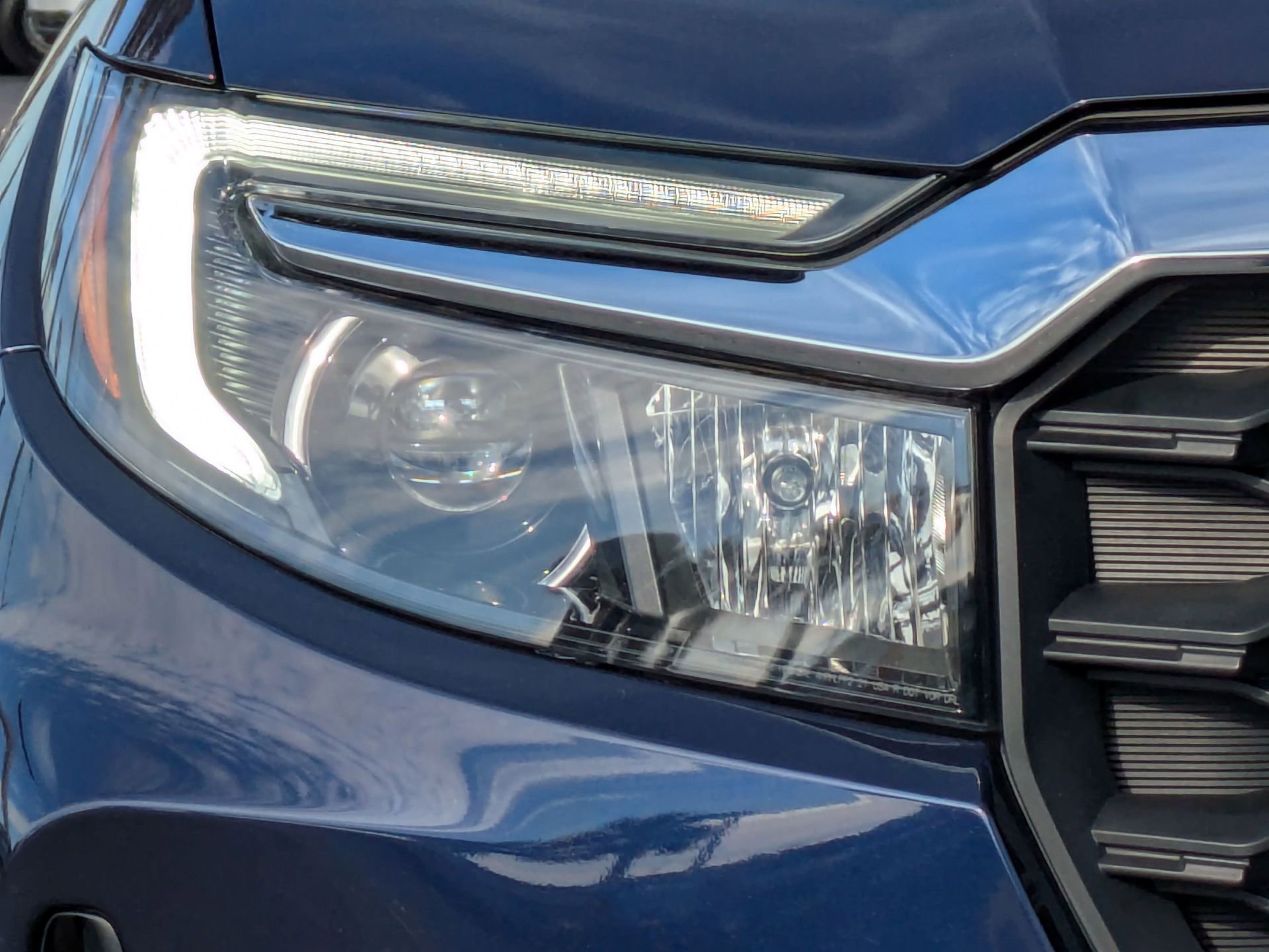 Used 2023 Honda Passport EX-L image 12