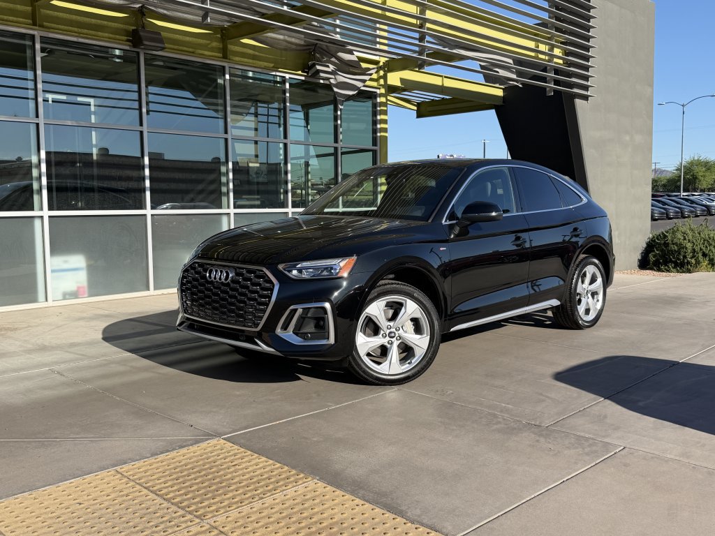 Used 2024 Audi Q5 2.0T Premium Plus w/ Premium Plus Package AWD/4WD image 1
