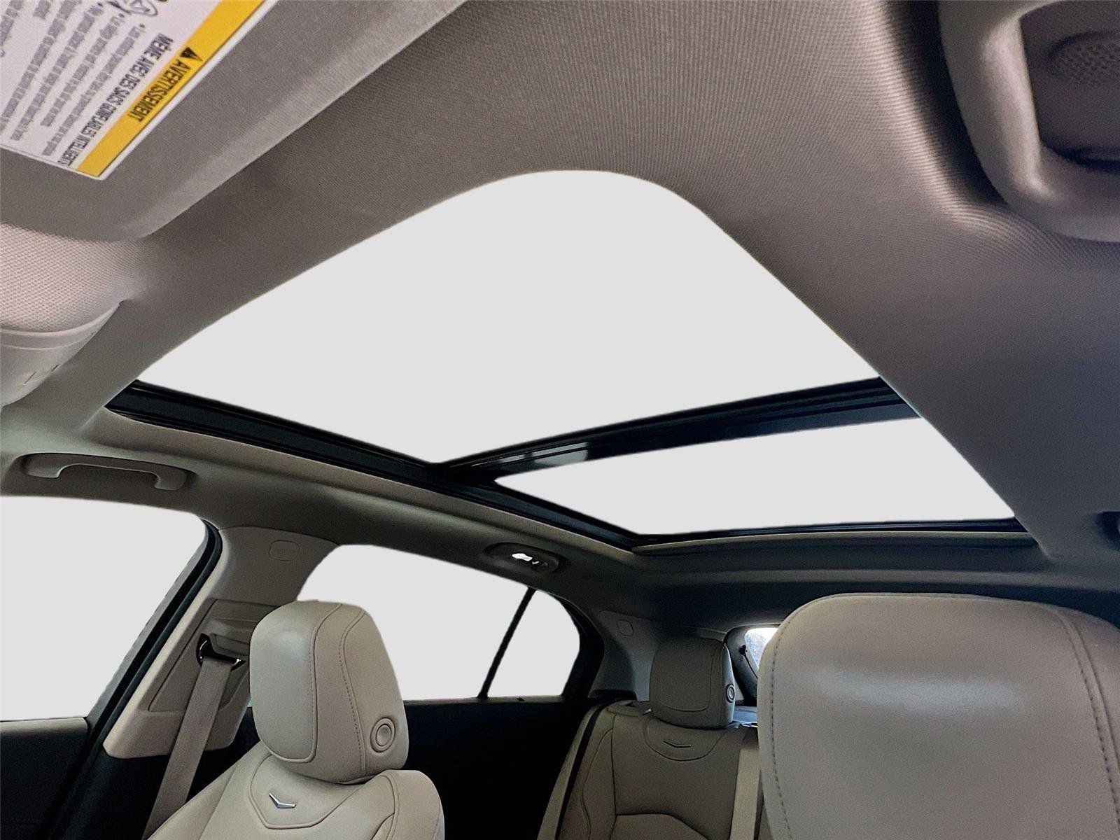 Used 2020 Cadillac XT4 Premium Luxury image 6