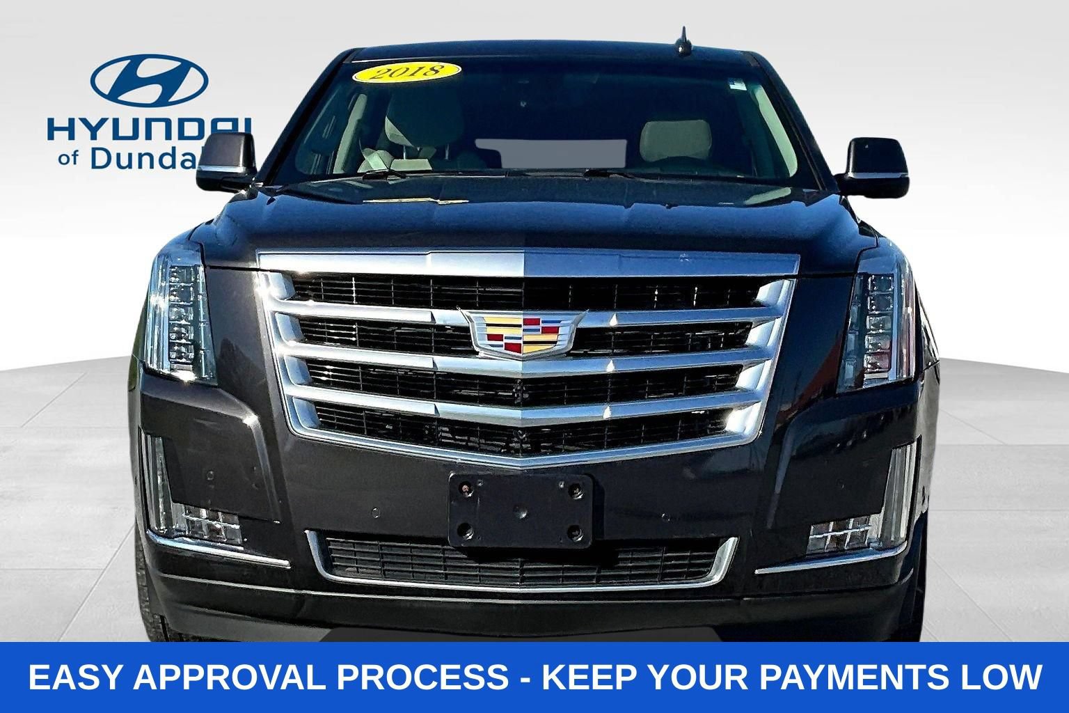 Used 2018 Cadillac Escalade ESV Luxury AWD/4WD image 2