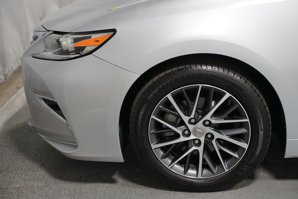 Used 2018 Lexus ES 350 w/ Luxury Package w/Wood Trim FWD image 5