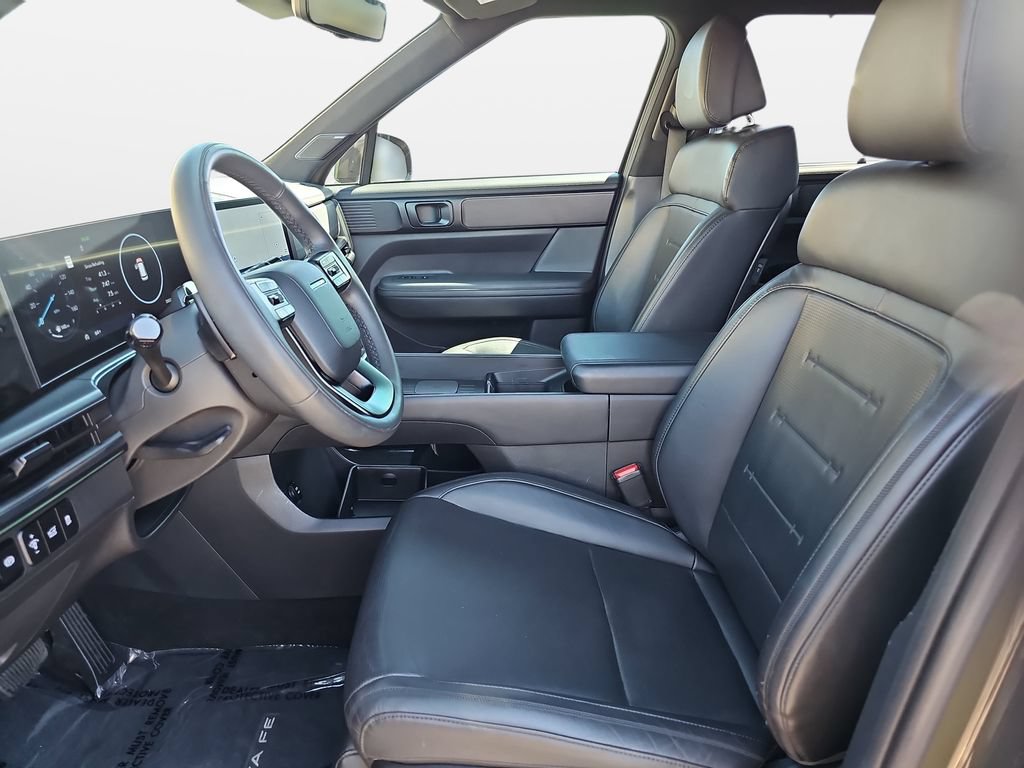 Used 2025 Hyundai Santa Fe Calligraphy FWD image 17