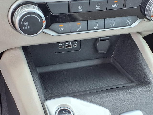 Used 2025 Nissan Altima 2.5 SV FWD image 9