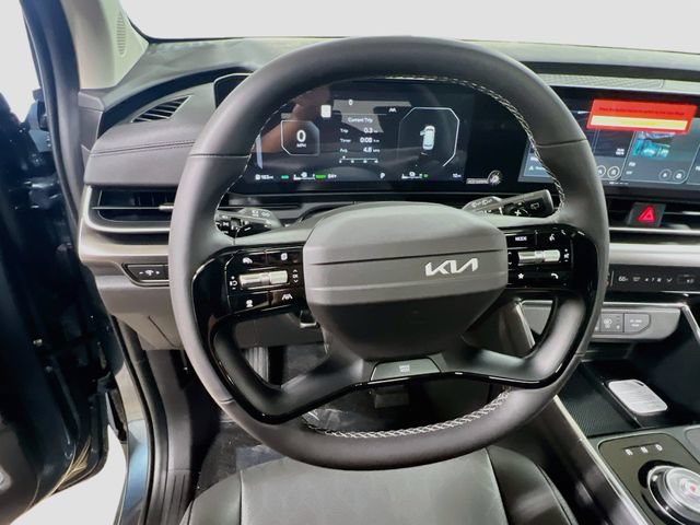 New 2027 Kia Carnival SX w/ Dark Edition Package FWD image 11