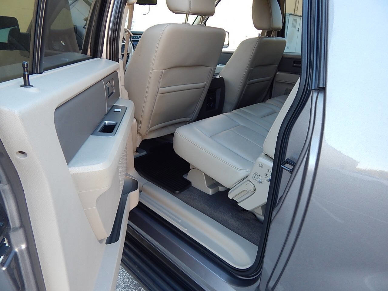 Used 2014 Ford Expedition EL XLT w/ Leather Seating Package image 21