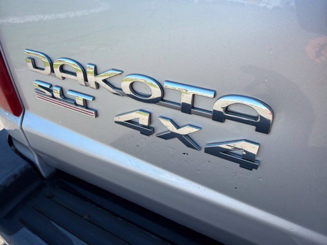 Used 2007 Dodge Dakota SLT w/ Sport Appearance Group AWD/4WD image 10