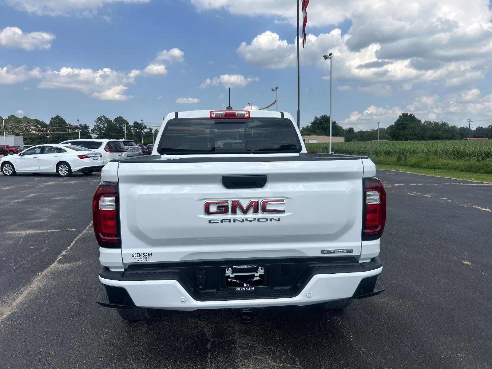 New 2025 GMC Canyon Elevation image 4