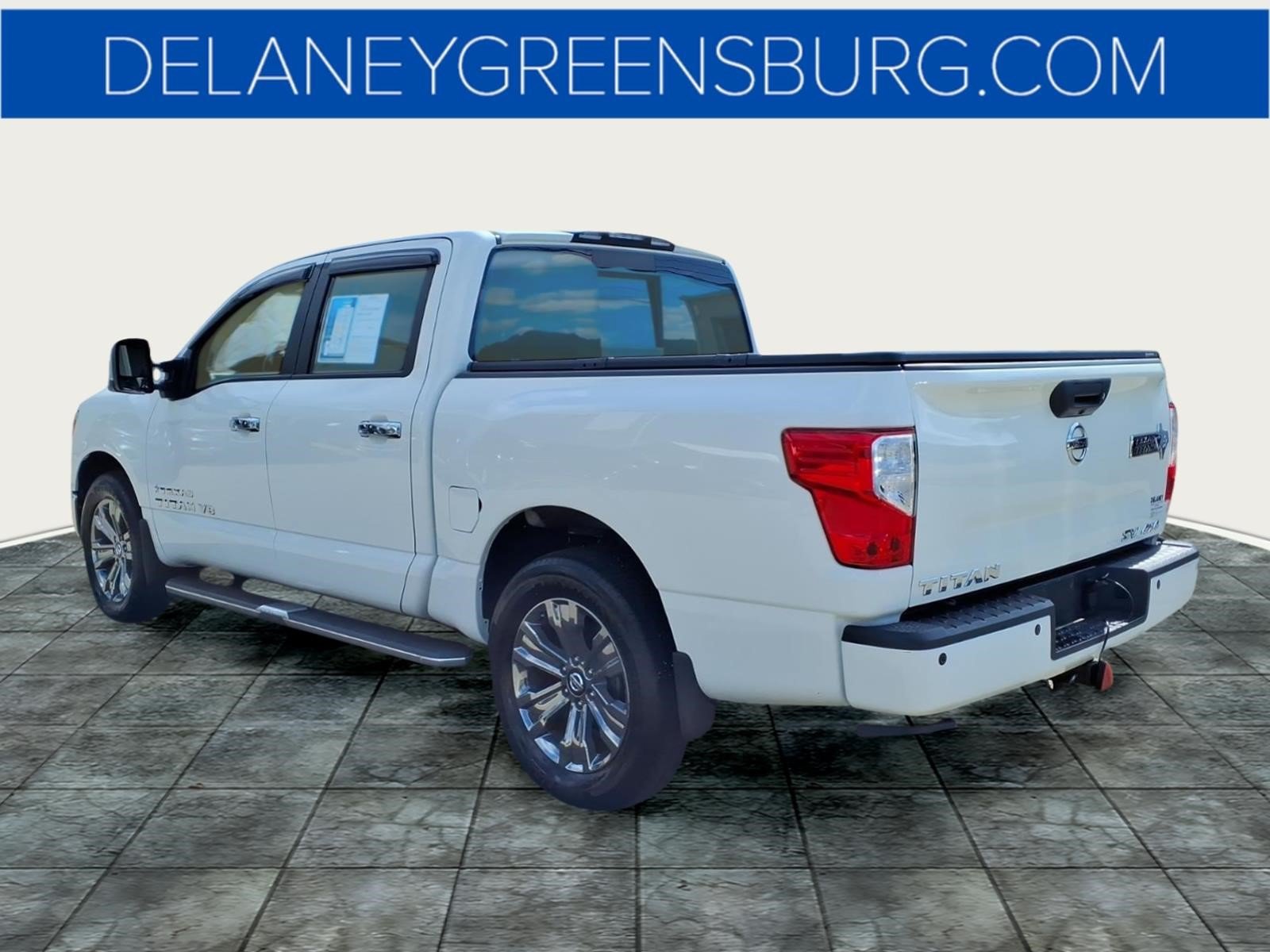 Used 2019 Nissan Titan SV w/ SV Convenience Package AWD/4WD image 5