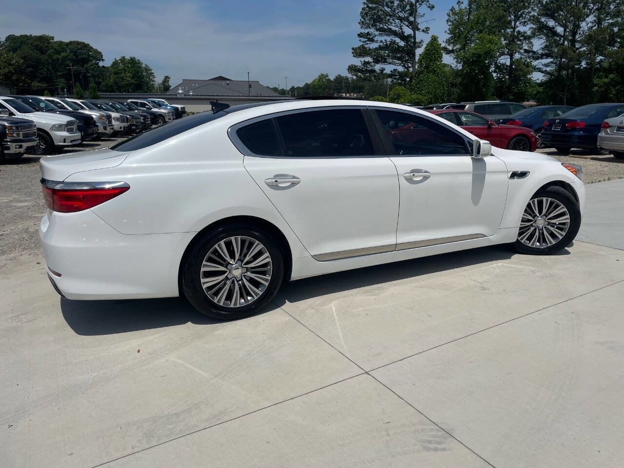 Used 2016 Kia K900 Luxury RWD image 12