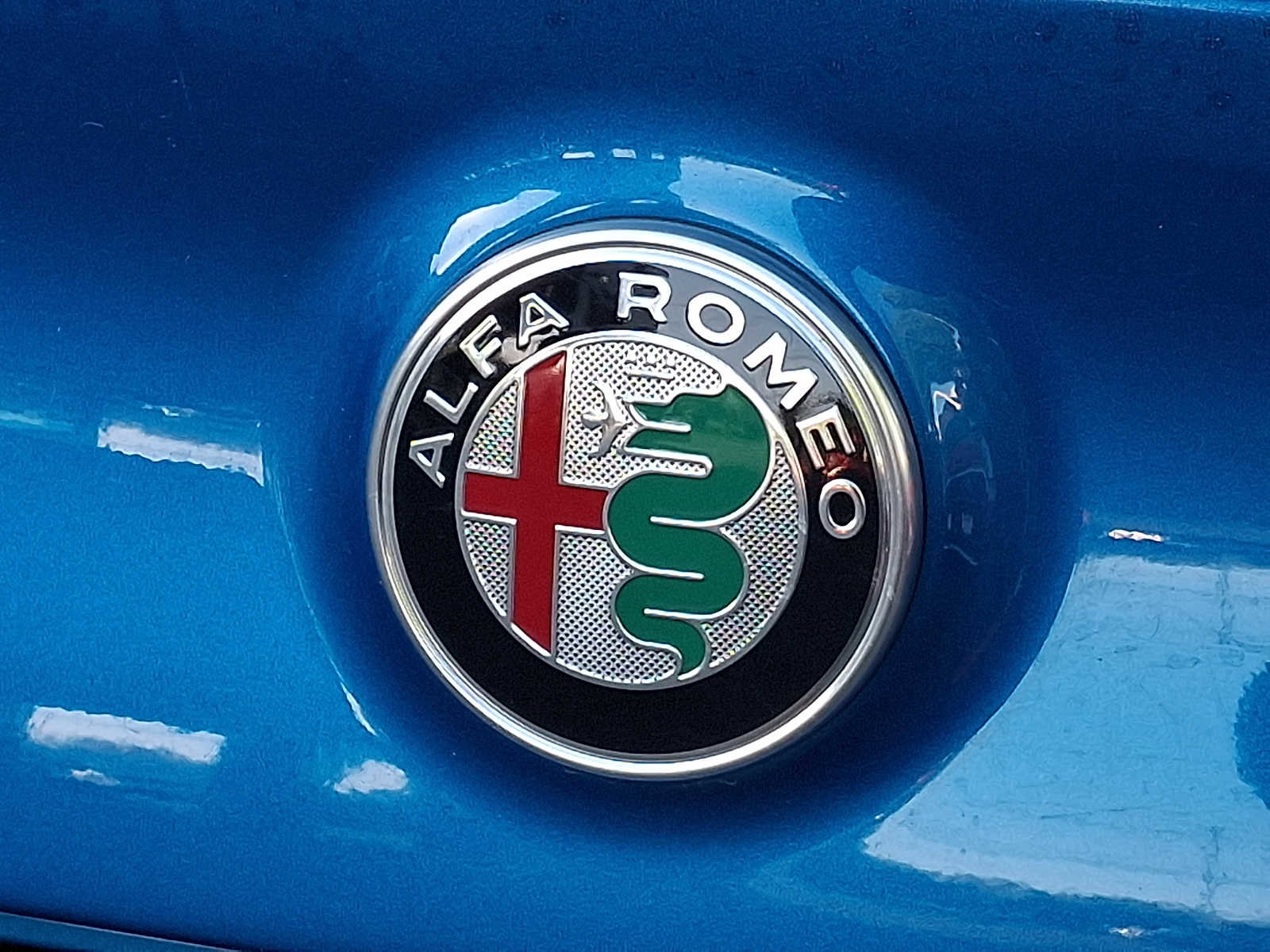 Used 2023 Alfa Romeo Giulia Quadrifoglio w/ Active Assist Plus Package RWD image 29