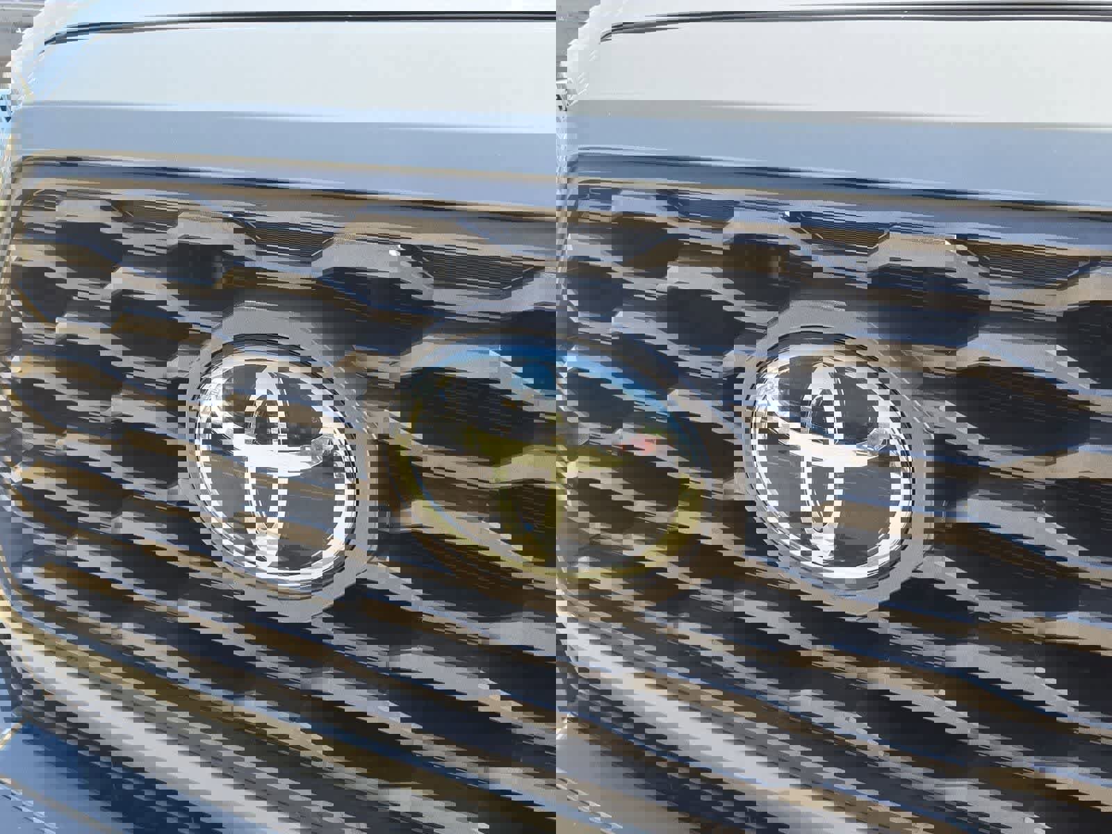 Used 2020 Toyota Tacoma TRD Sport w/ Technology Package RWD image 11